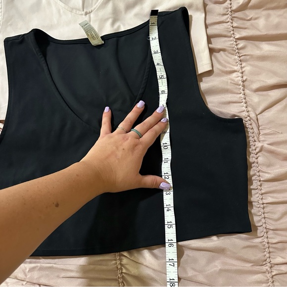 Yogalicious 2 pack cropped tops - Picture 9 of 9